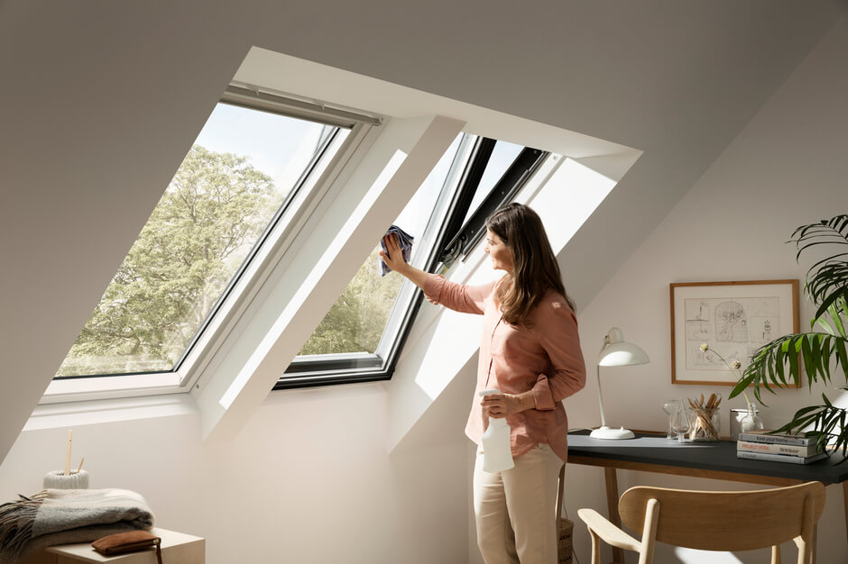 Dachfenster Putzen Tipps Zur Reinigung Velux Magazin